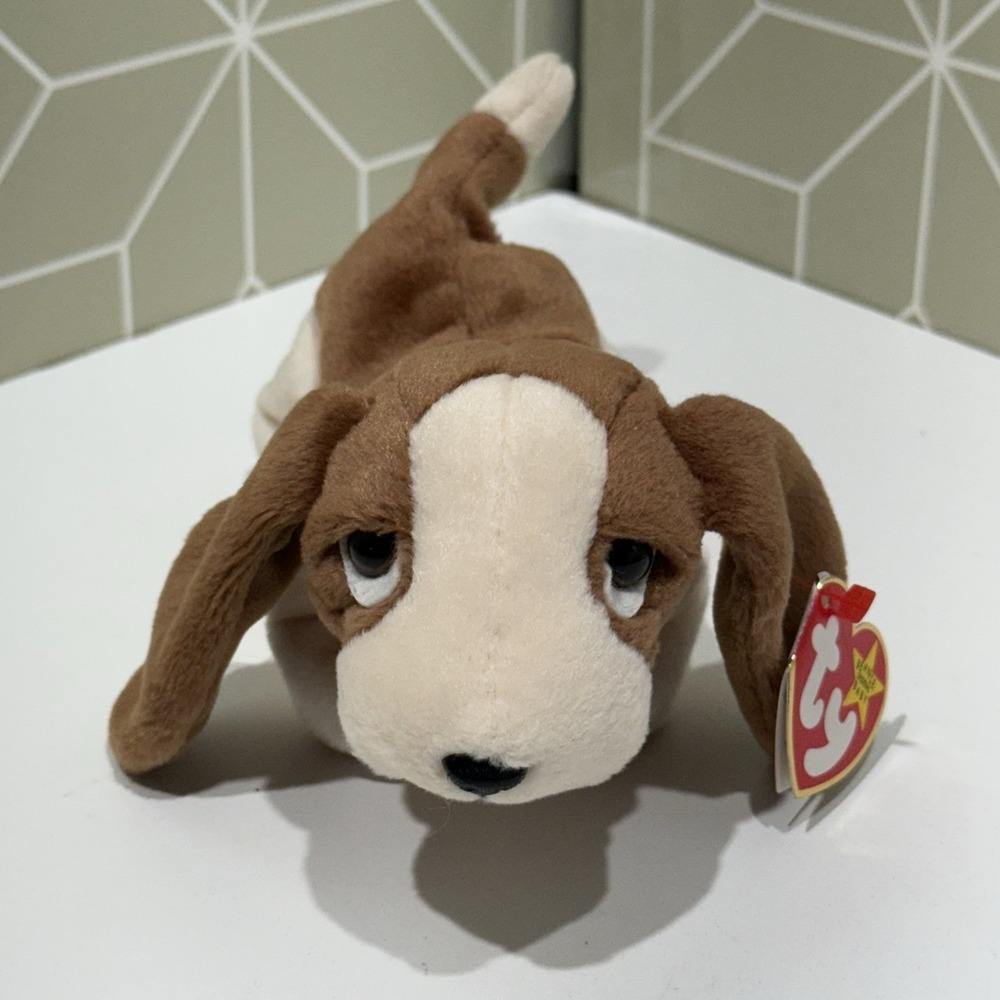 RARE RETIRED 1997 TY BEANIE BABY TRACKER THE DOG WITH PE PELLETS
